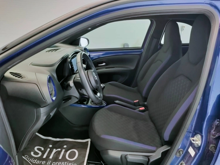 15 - Toyota Aygo X Aygo X 1.0 Trend 72cv