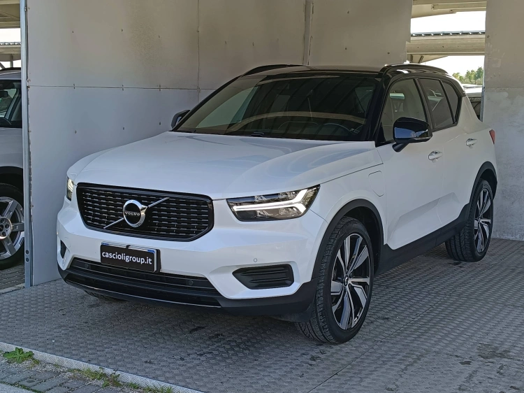 1 - Volvo XC40 XC40 1.5 t4 phev R-design auto my21