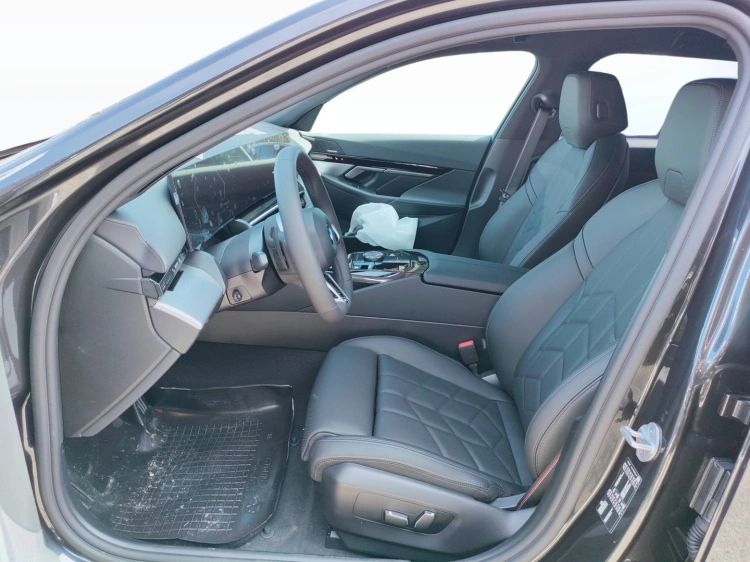 8 - BMW Serie 5 BMW 520d Touring