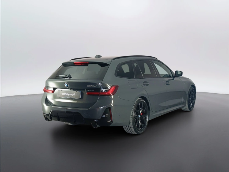4 - BMW Serie 3 320d Touring mhev 48V xdrive MSport Pro auto