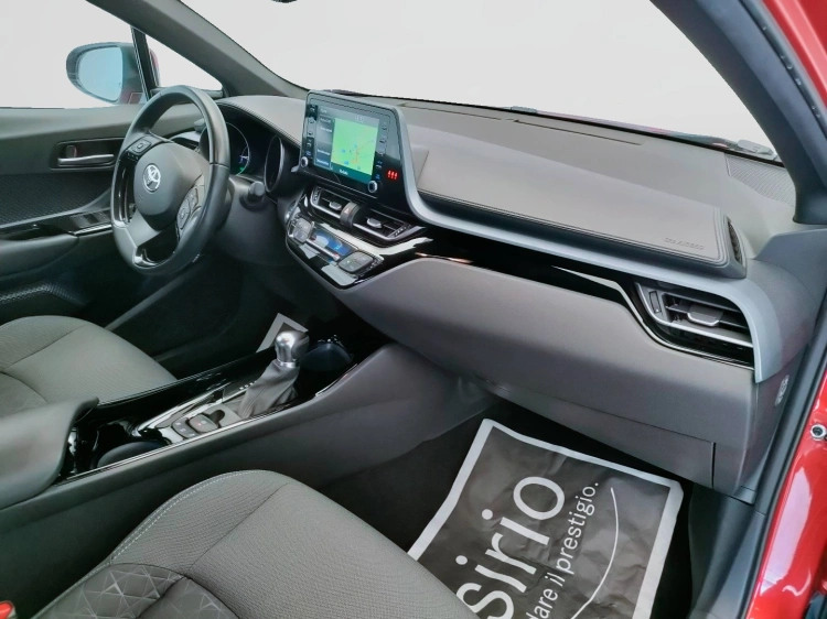 15 - Toyota C-HR C-HR 1.8h Trend e-cvt