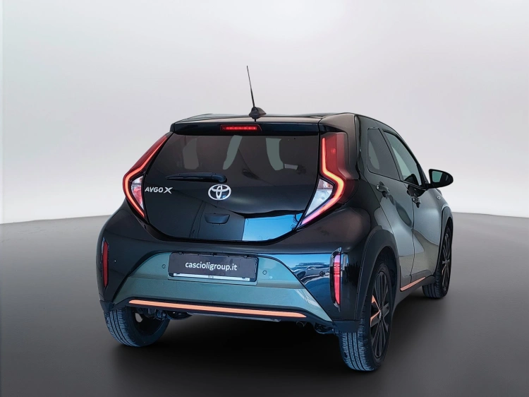 5 - Toyota Aygo X Aygo X 1.0 Limited 72cv