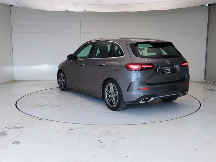 7 - Mercedes-Benz Classe B 180 d AMG Line Advanced Plus auto