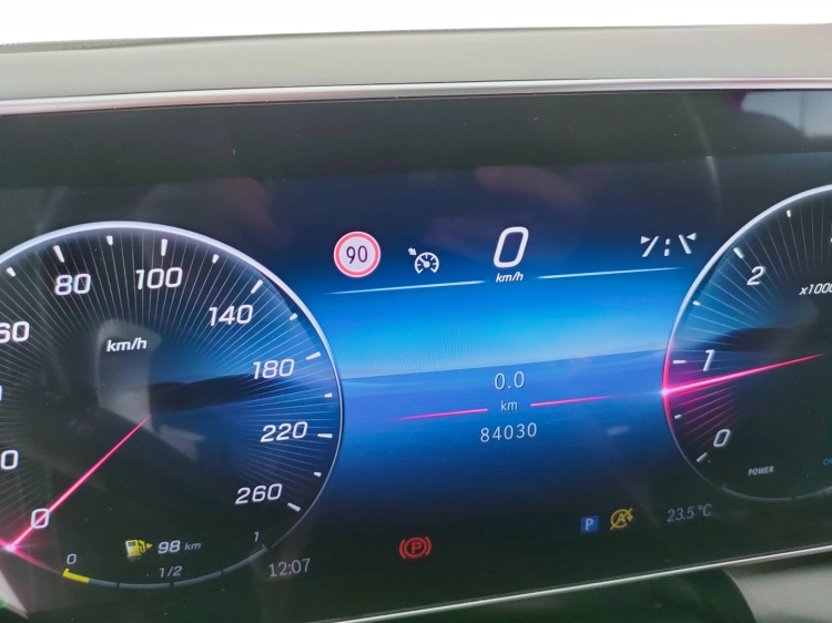 16 - Mercedes-Benz GLC 220 d AMG Line Advanced 4matic auto