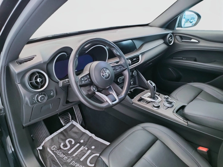 20 - Alfa romeo Stelvio Stelvio 2.2 t Ti rwd 160cv auto