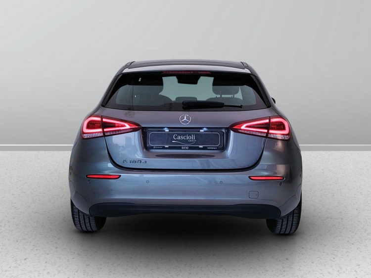 4 - Mercedes-Benz Classe A 180 d Business auto