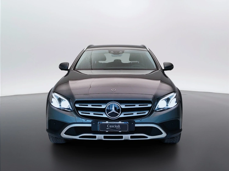 2 - Mercedes-Benz Classe E SW All-Terrain 220 d Premium 4matic auto