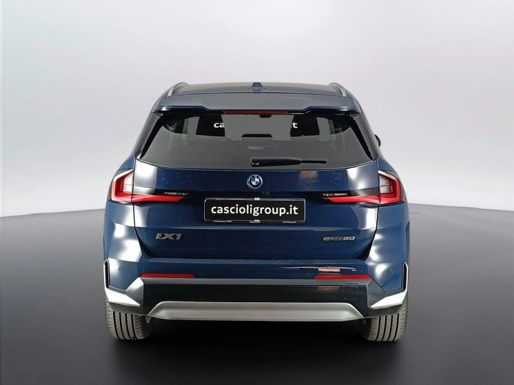 5 - BMW iX1 BMW iX1 eDrive20