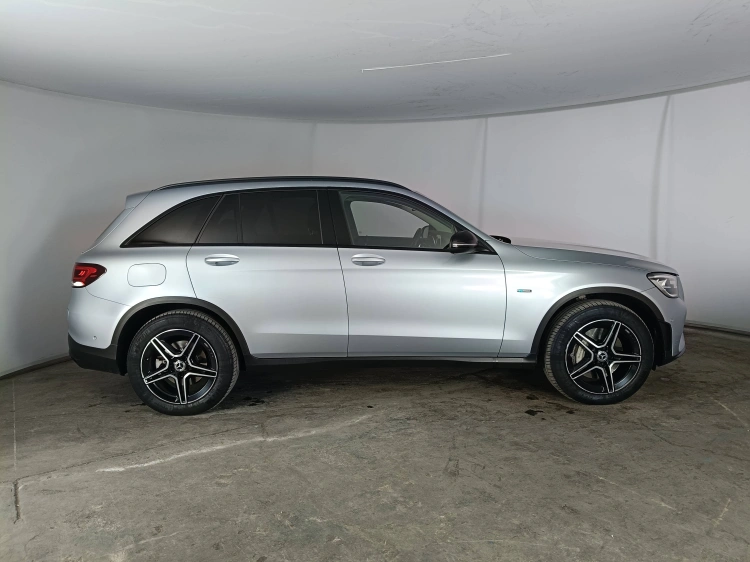 3 - Mercedes-Benz GLC 300 de phev (eq-power) Premium 4matic auto