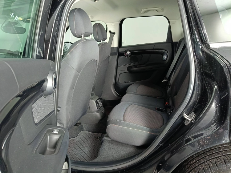 9 - MINI Countryman Mini Countryman 1.5 Cooper Essential auto