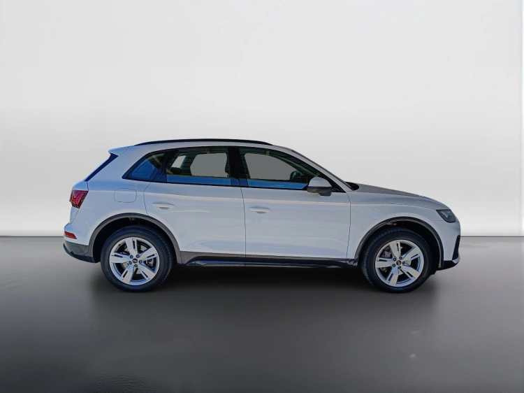6 - Audi Q5 Audi Q5  40 2.0 tdi mhev 12v business advanced quattro s-tro