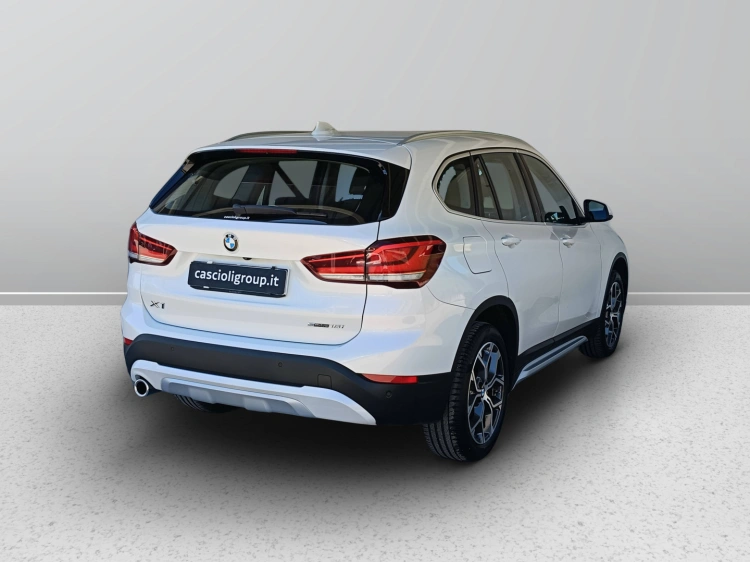 4 - BMW X1 BMW X1  sdrive18i xline plus 136cv auto