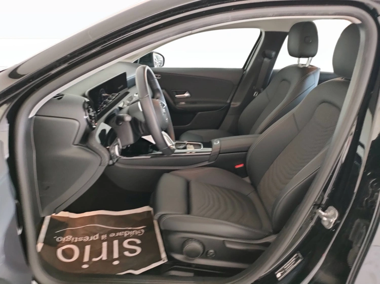 13 - Mercedes-Benz Classe A 180 d Advanced auto