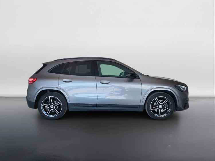 4 - Mercedes-Benz GLA 200 d AMG Line Advanced Plus 4matic auto