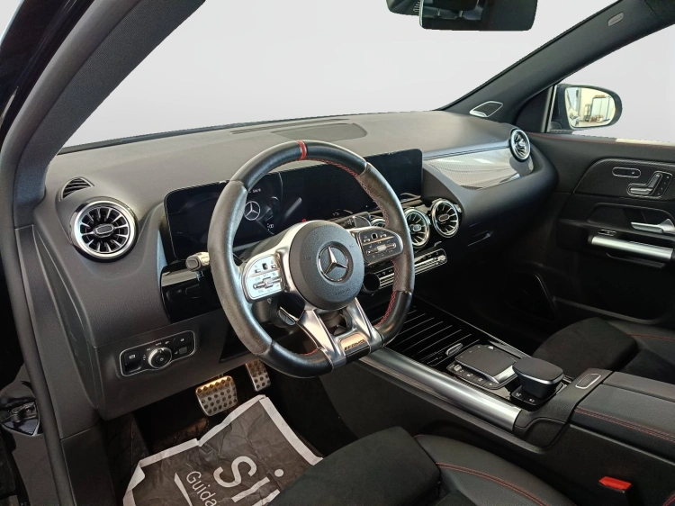 7 - Mercedes AMG GLA GLA 35 AMG 4matic auto
