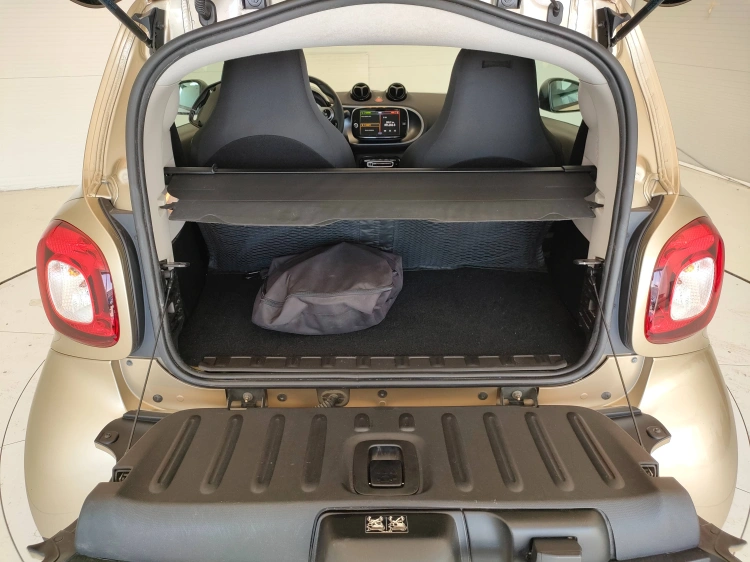 5 - smart fortwo Fortwo eq Passion 4,6kW