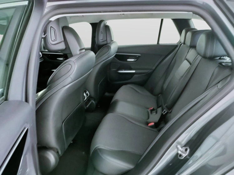 13 - Mercedes-Benz Classe C SW 200 d mhev Sport auto