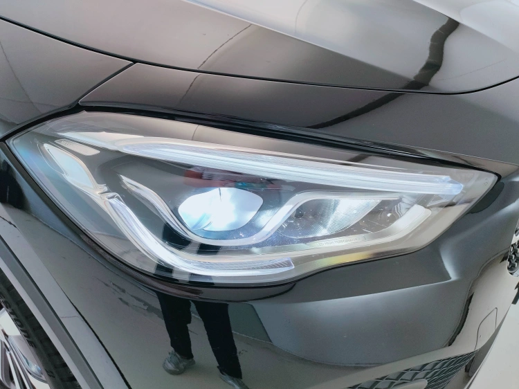 11 - Mercedes-Benz GLA 200 d Sport Plus 4matic auto