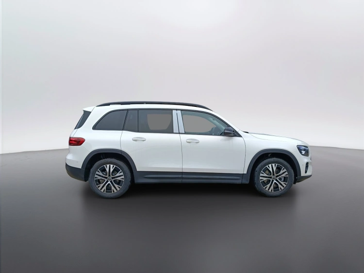 6 - Mercedes-Benz GLB 200 d Automatic 4MATIC