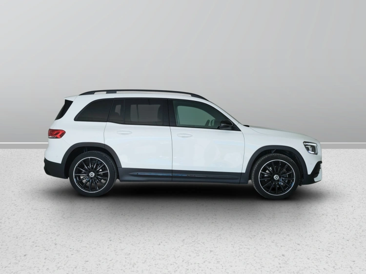 7 - Mercedes-Benz GLB 200 d Premium auto