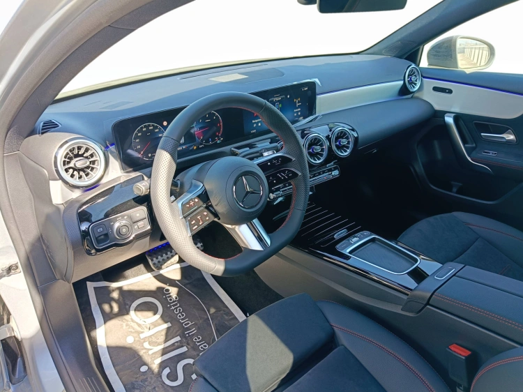 6 - Mercedes-Benz Classe A 200 d Automatic