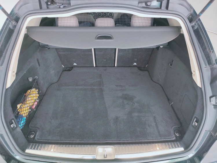 9 - Mercedes-Benz Classe C SW 220 d Premium 4matic auto