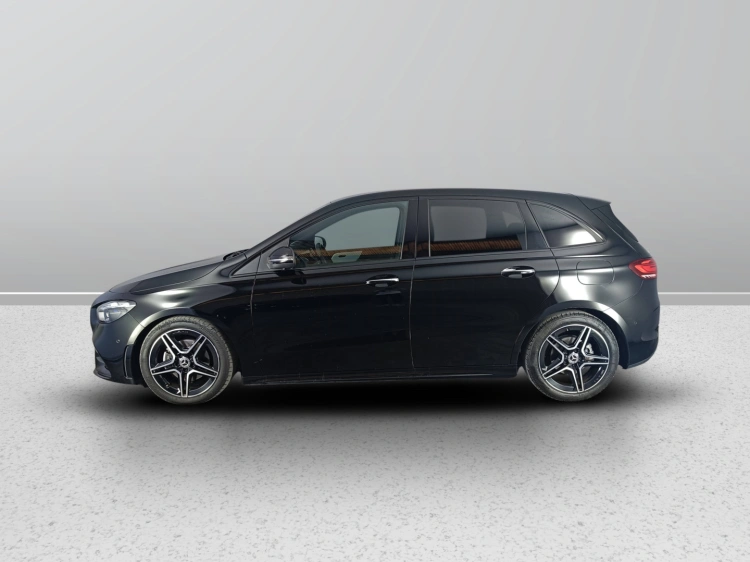 3 - Mercedes-Benz Classe B 180 d AMG Line Premium auto