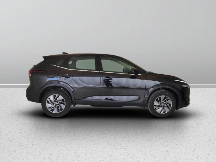 7 - Nissan Qashqai Qashqai 1.3 mhev Business 2wd 140cv