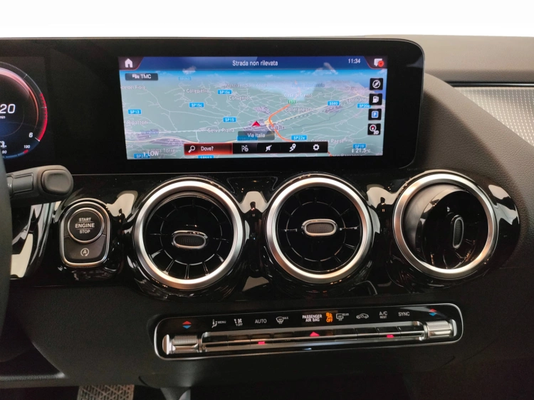 11 - Mercedes-Benz GLA 200 d Sport Plus auto
