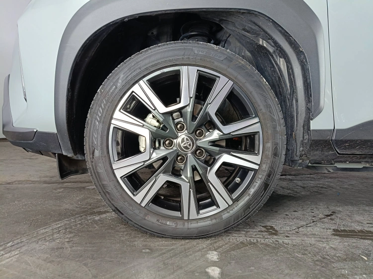 16 - Toyota Yaris Cross Yaris Cross 1.5h Premiere awd-i 130cv e-cvt