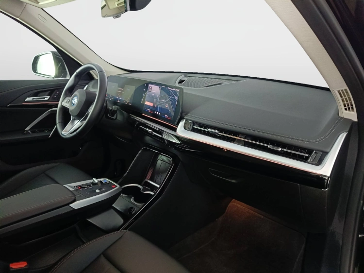 10 - BMW iX1 iX1 edrive 20 X-Line