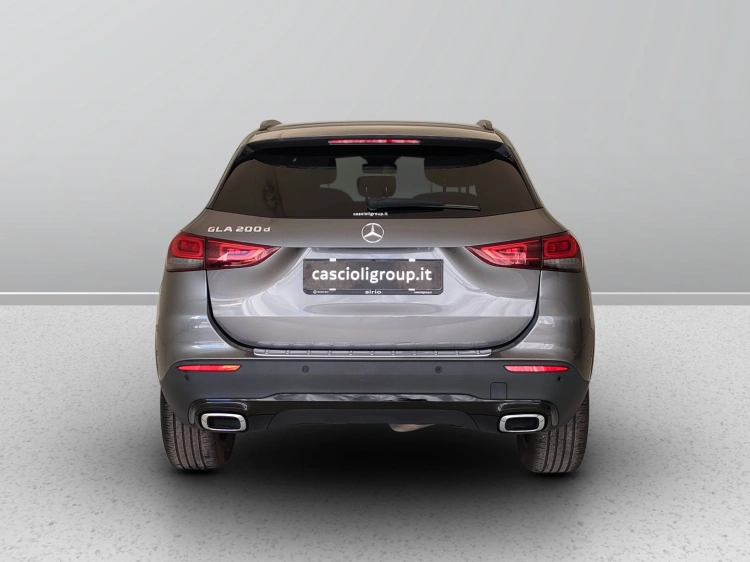 4 - Mercedes-Benz GLA 200 d Sport Plus auto