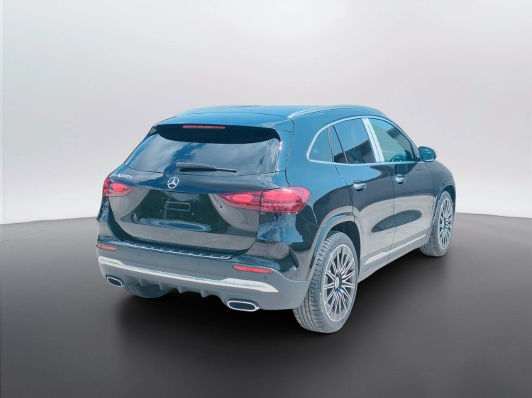 6 - Mercedes-Benz GLA 200 d automatic
