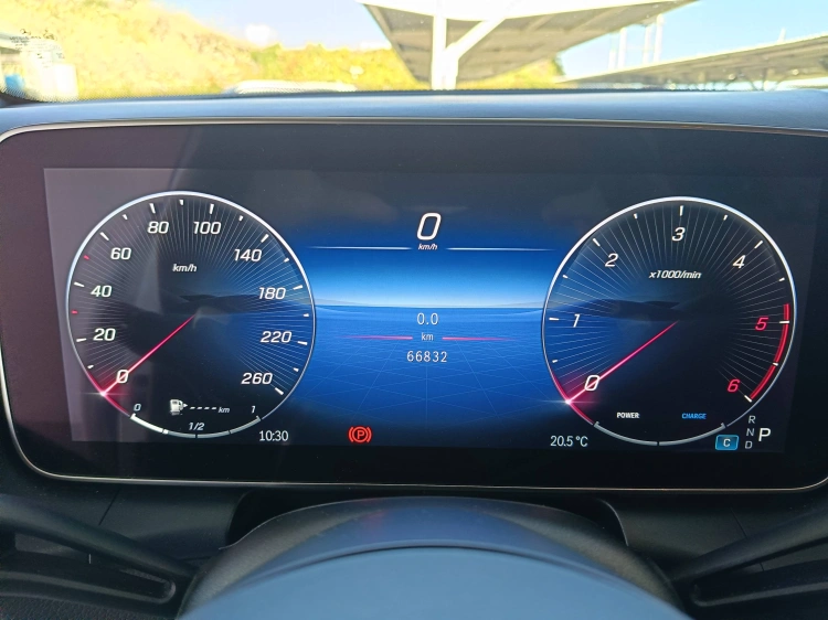 12 - Mercedes-Benz GLC Coupe 300 d AMG Line Advanced Plus 4matic auto