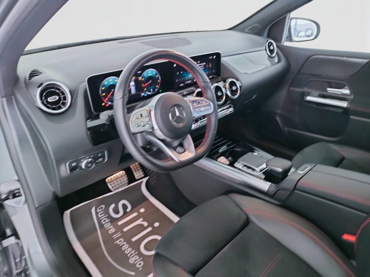 15 - Mercedes-Benz Classe B 180 Premium auto