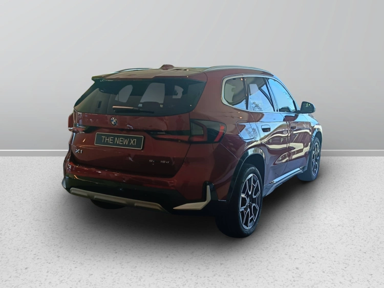 4 - BMW X1 BMW X1 sDrive18d