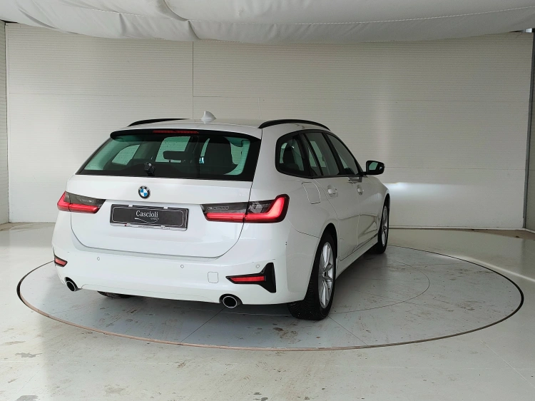 6 - BMW Serie 3 318d Touring mhev 48V Business Advantage auto