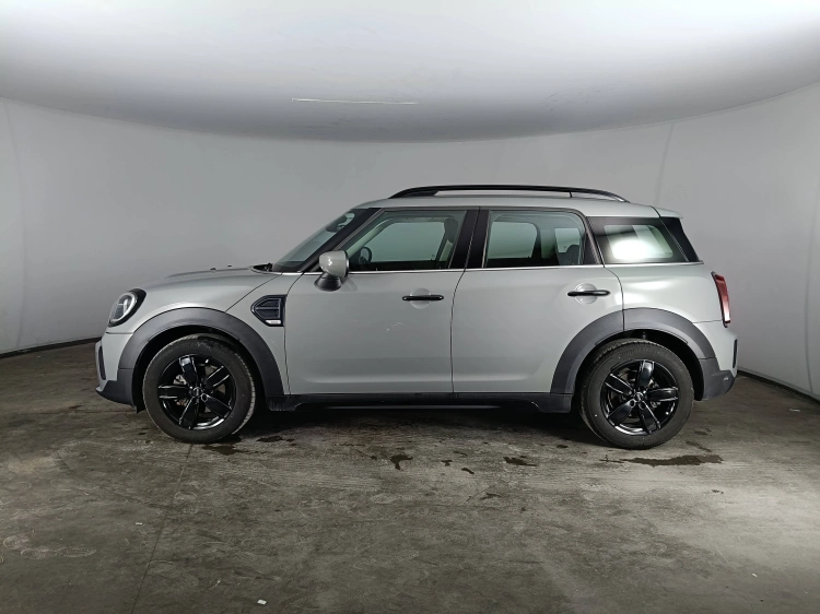 6 - MINI Countryman Mini Countryman 1.5 One Hype auto