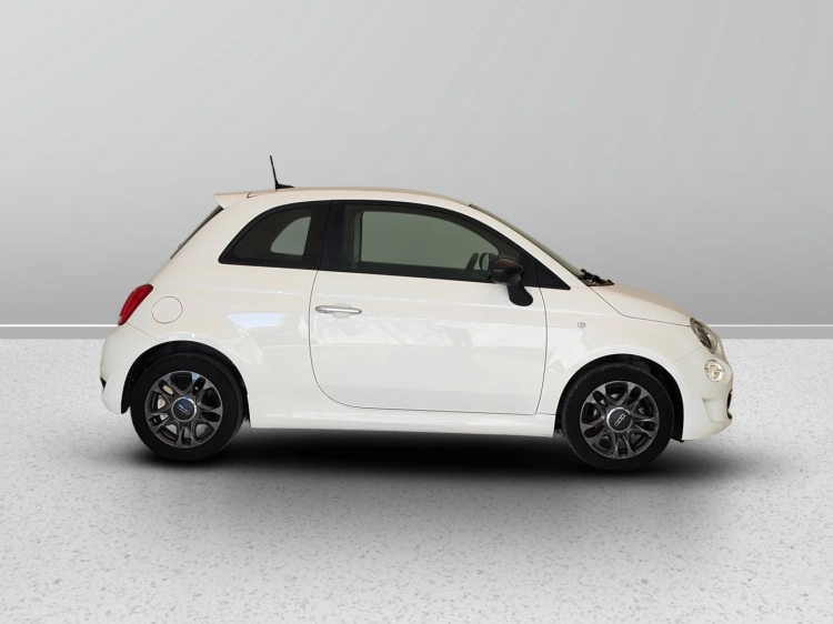 7 - Fiat 500 500 1.0 hybrid Connect 70cv