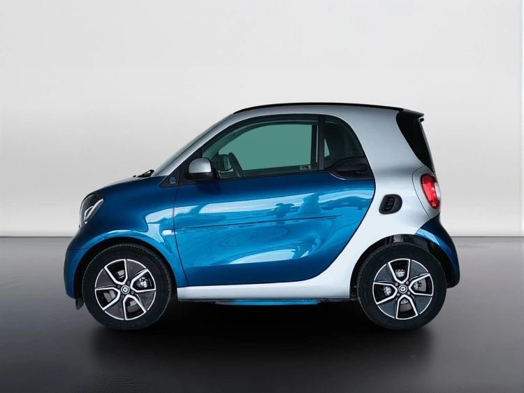 3 - smart fortwo Fortwo eq Passion 4,6kW