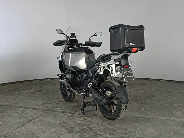 6 - BMW Motorrad GS R 1300 GS ADVENTURE