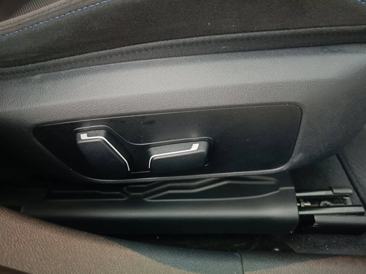 19 - BMW Serie 3 320d Touring mhev 48V Msport xdrive auto