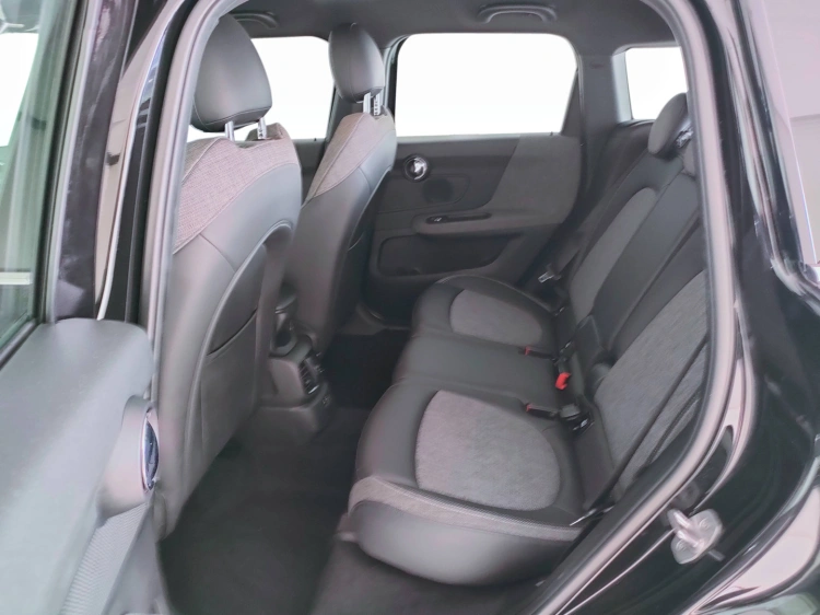 11 - MINI Countryman Mini Countryman 1.5 One Hype auto