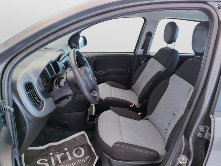15 - Fiat Panda Panda 1.2 Lounge s&s 69cv my19