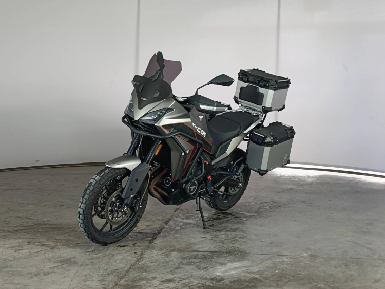 4 - Moto morini X Cape X-CAPE 650
