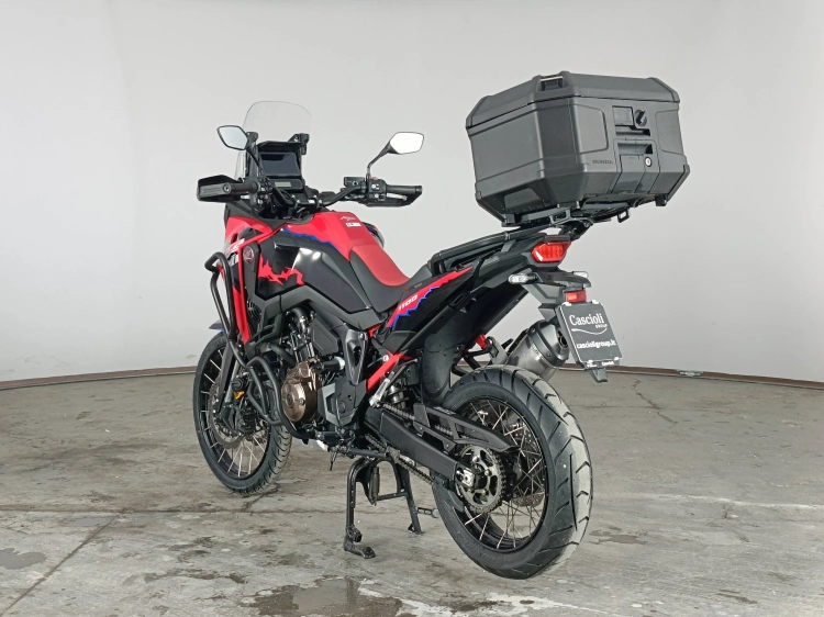 6 - Honda Africa Twin AFRICA TWIN ADVENTURE DCT