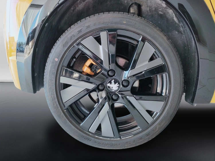 12 - Peugeot 208 208 1.2 puretech GT Line s&s 100cv
