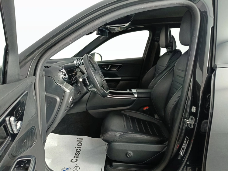 8 - Mercedes-Benz GLC 220 d AMG Premium Plus 4matic auto