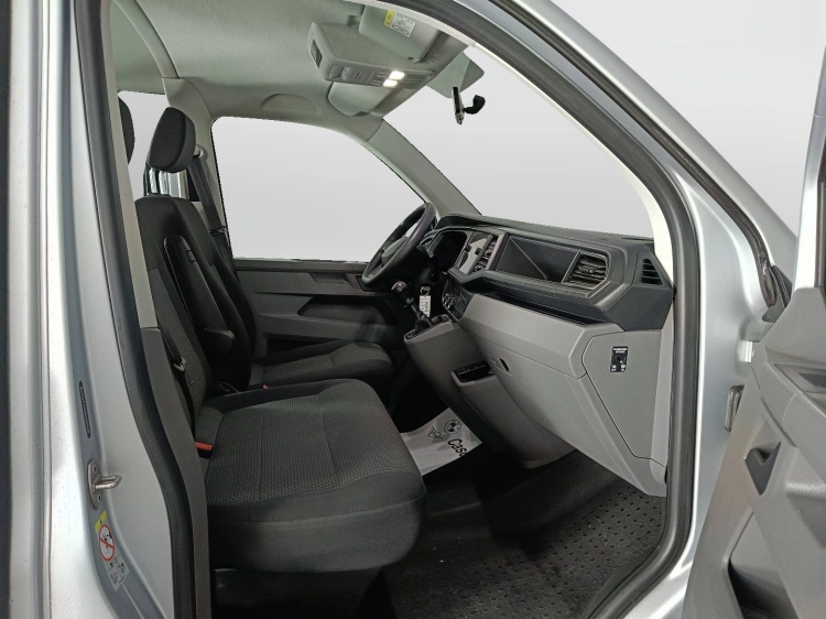 10 - Volkswagen T6.1 Transporter 30 T6.1 Transporter 30 2.0 tdi 110cv kombi Business p.c.