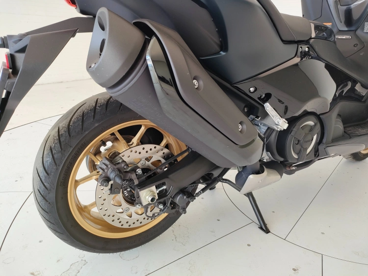 10 - Yamaha T T-Max 560 Tech Max Abs my22